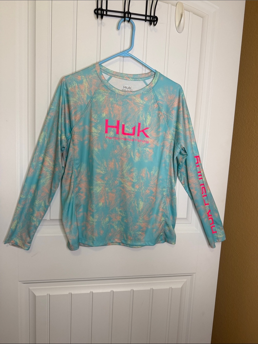 Huk Women’s Multicolor Performance Fishing Long Sleeve Shirt Size M - Picture 3 of 9